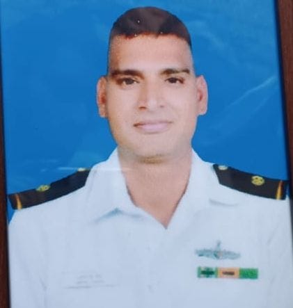 The last farewell to the jawan with moist eyes with military honors