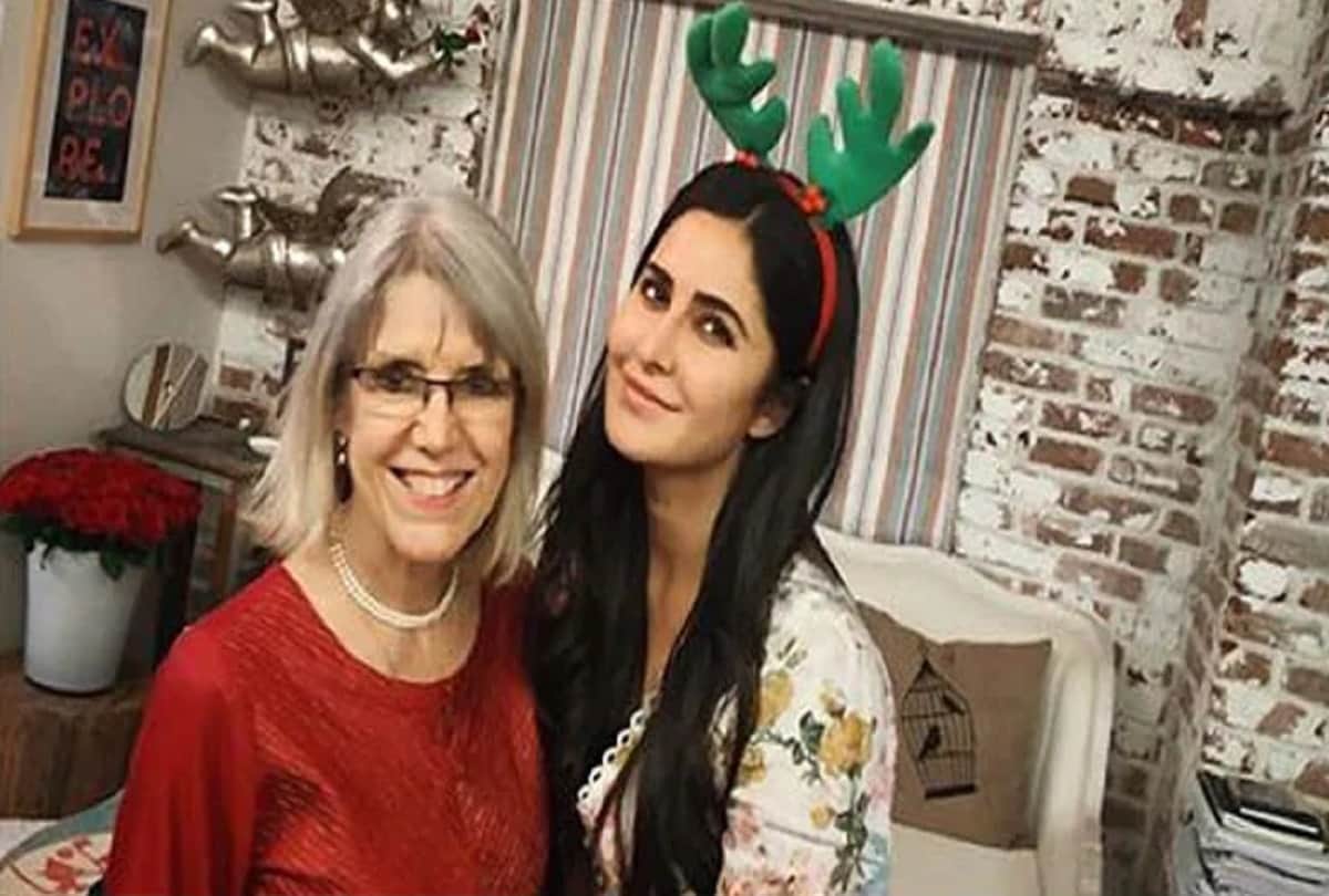 Katrina Kaif reached Vicky Kaushal's house amid wedding news mother Sussanne also came along