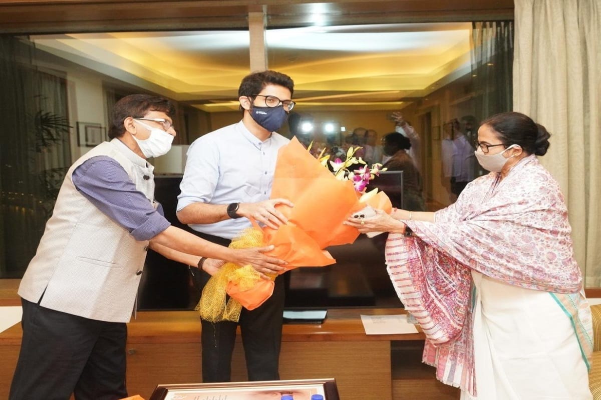 Mamata Banerjee on 3-day Mumbai visit from today, will meet Uddhav Thackeray and Sharad Pawar, distance from Congress