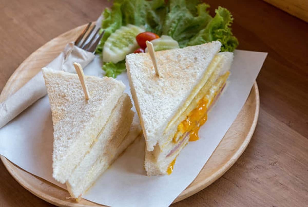 make paneer bhurji sandwich perfect recipe for sunday brunch
