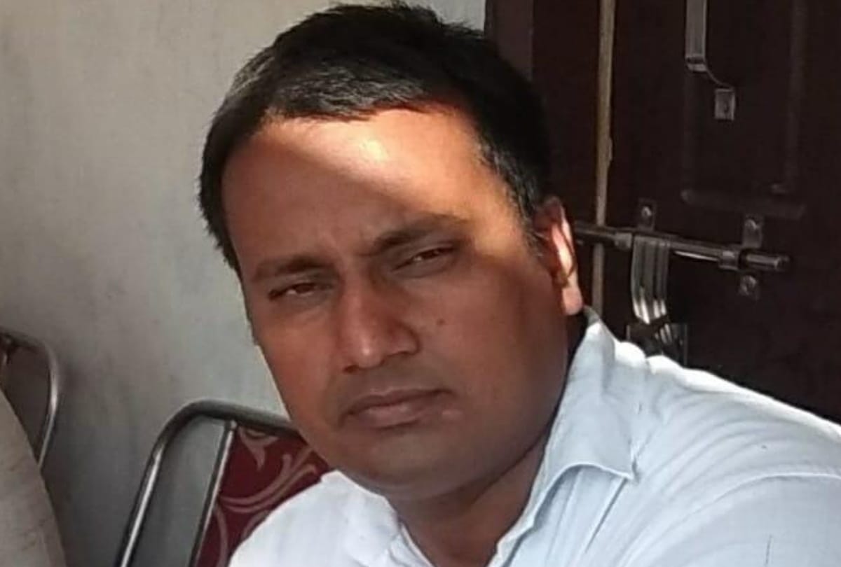 school manager commit suicide in deoria