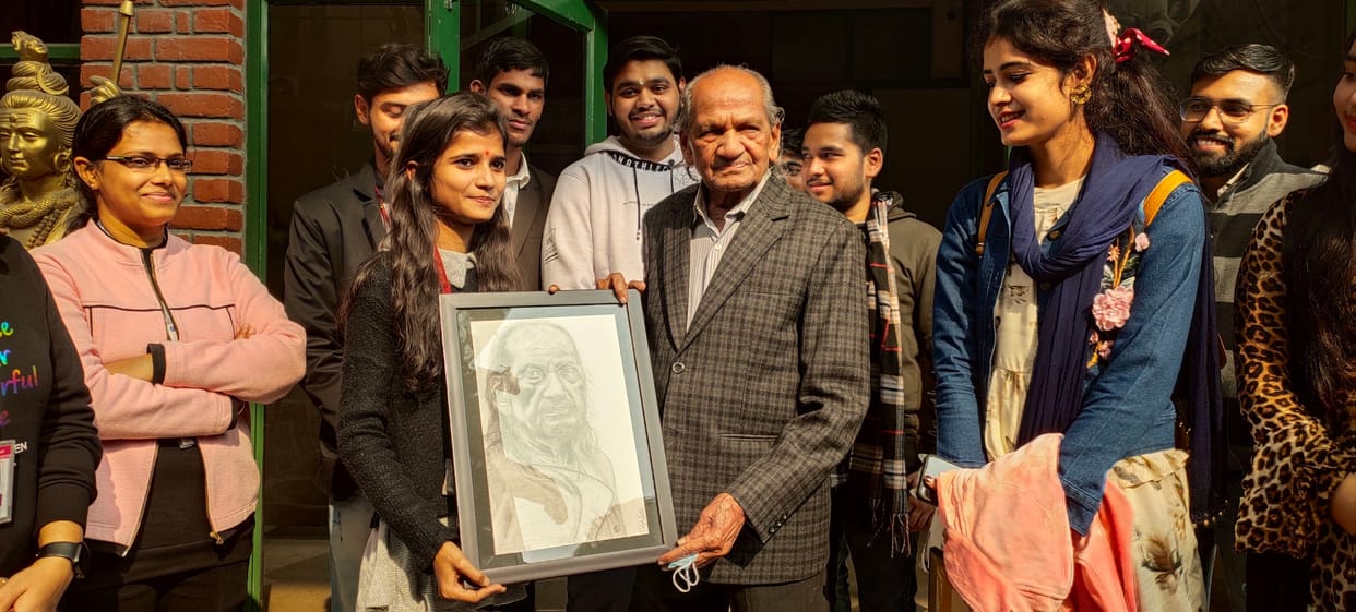 Sculptor of Statue of Unity gave tips to move ahead in the field of art