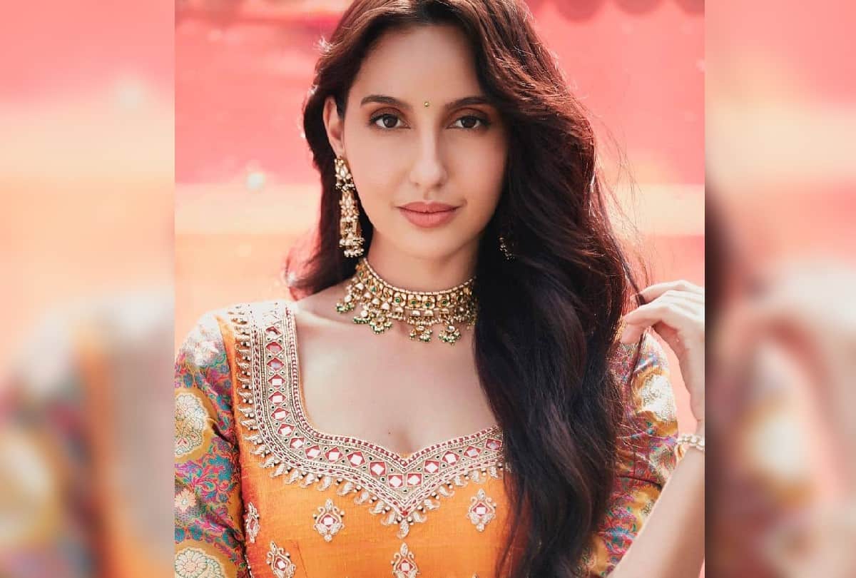 latest engagement Fashion Tips for bride 2021 Dresses To Makeup