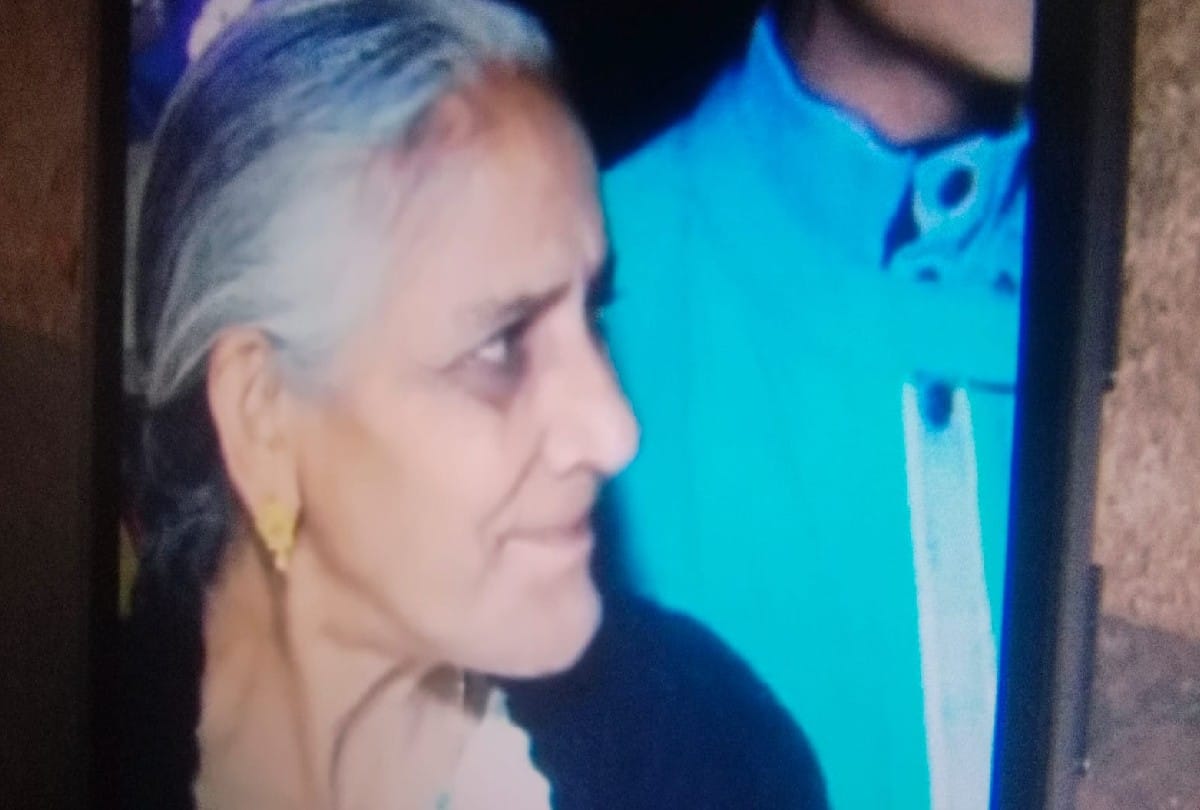 Woman Dead Body Found In Flat After Murder