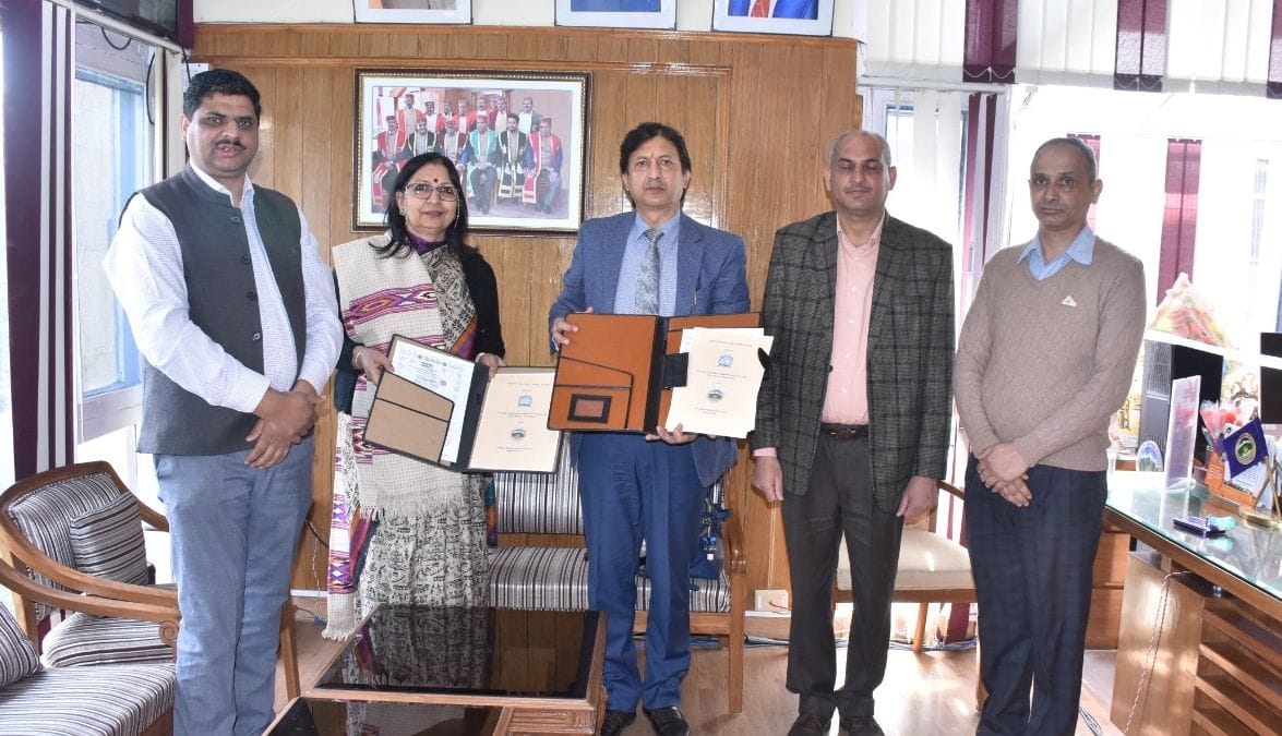 Law university signed Mou with shimla university