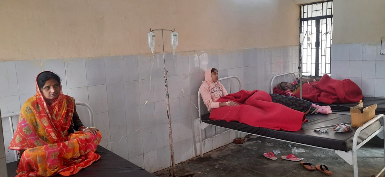 Many sick after eating in Tilakotsav, 50 people were treated in CHC