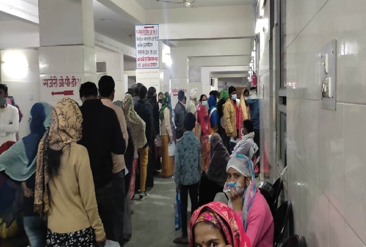 Sn Medical College Junior Doctors Boycott Opd Work for Neet pg counseling