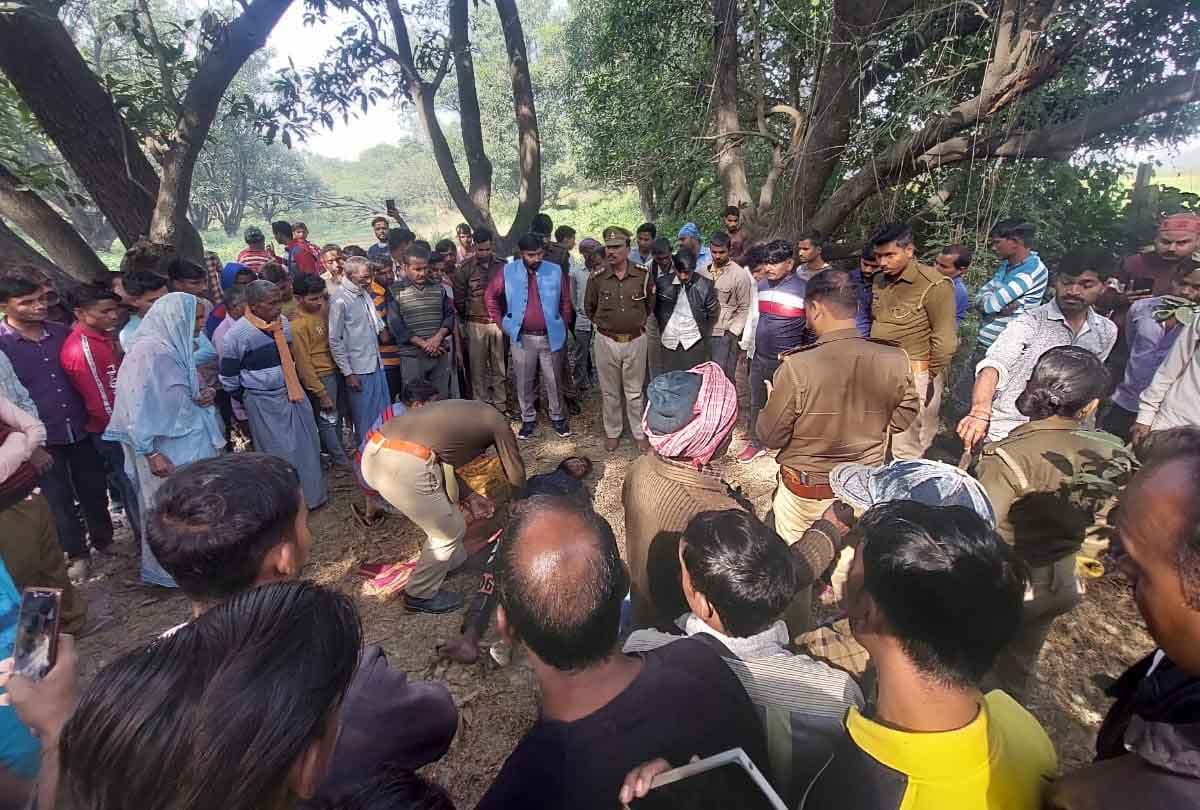 Unnao: loving couple hanged holding each other's hands