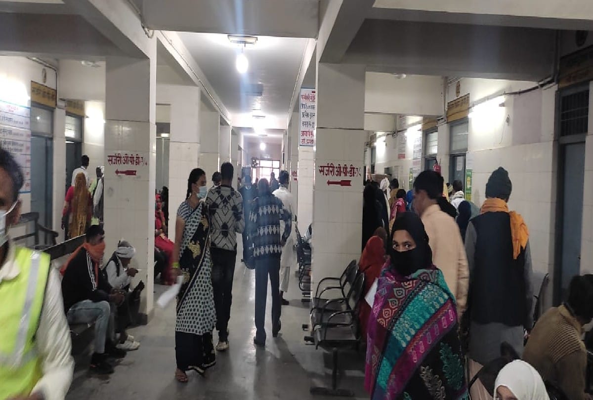 Sn Medical College Junior Doctors Boycott Opd Work for Neet pg counseling