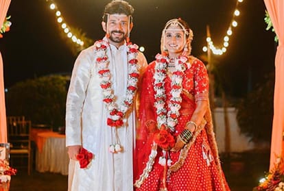 Mukkabaaz actor vineet kumar singh gets married to his girlfriend Ruchiraa Gormaray shares wedding pictures on Instagram
