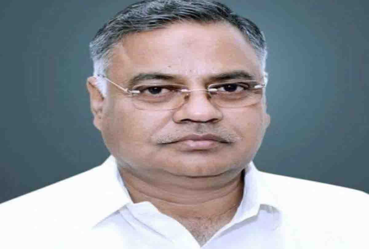 Mayawati removed Kanpur divisional main sector in-charge Naushad Ali