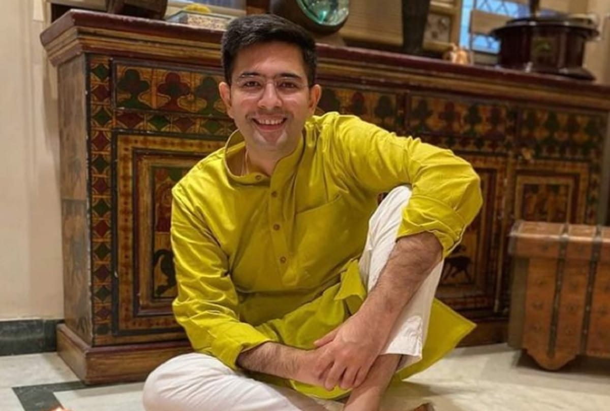 AAP MP Raghav Chadha shares pic with Salman Khan users ask about entry in Bigg Boss 15 house