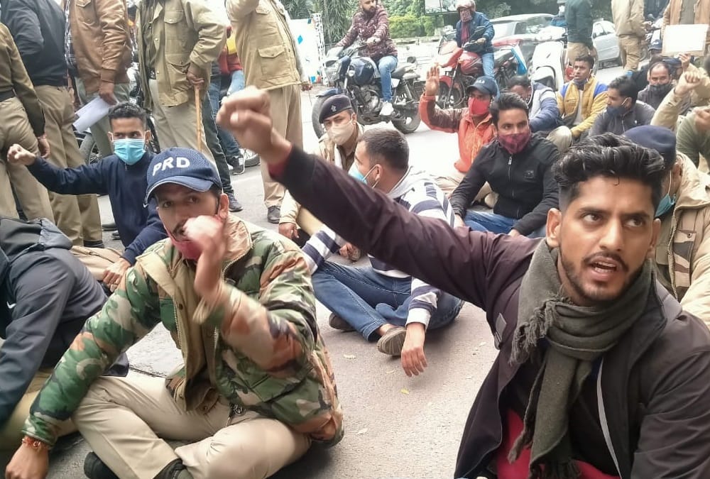 Dehradun News Today: PRD jawans Protest and Secretariat march Photos