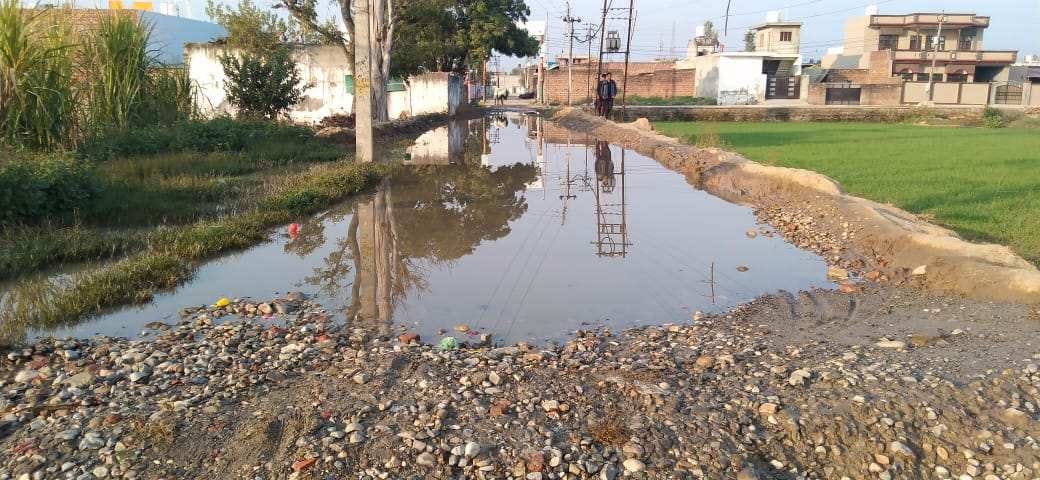 Water drainage is not being arranged in village Bakkarwala, Yamunanagar