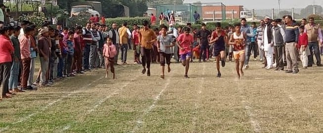 Aryan, Nargis winner in 200m race
