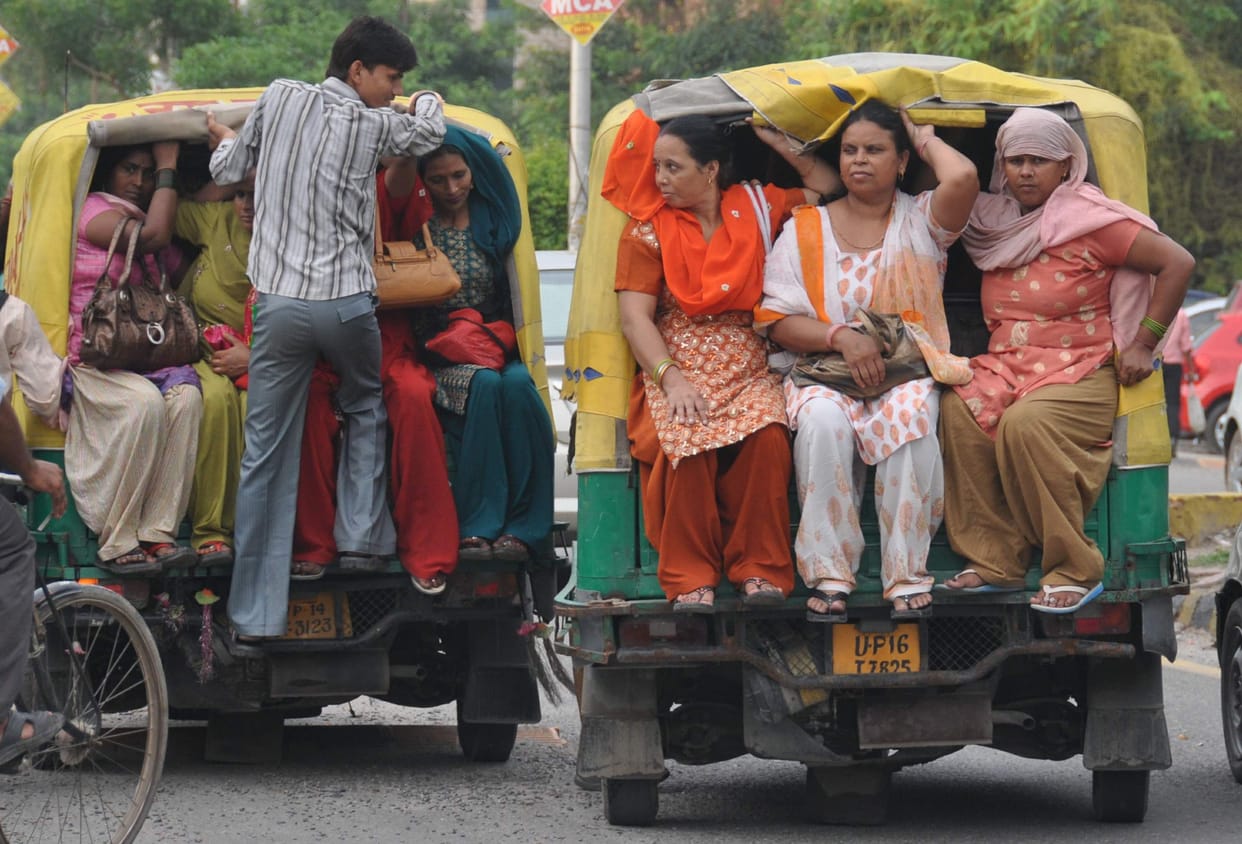 Life is getting crushed by Khatara auto in Hi-tech city