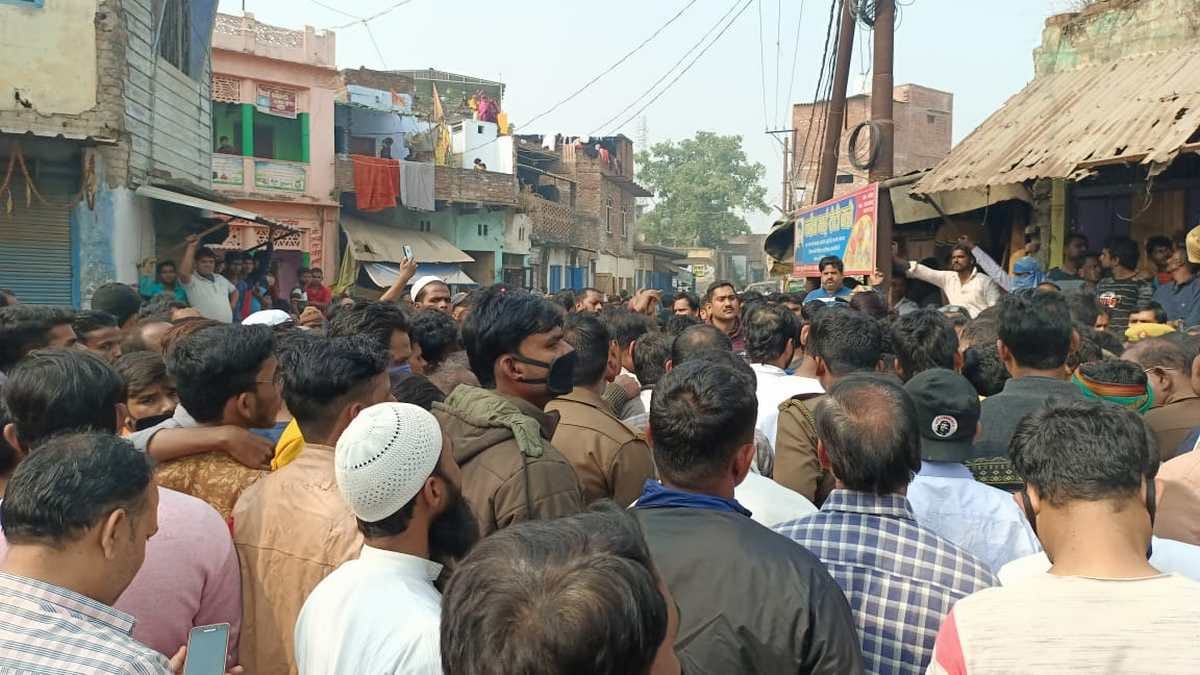 E-rickshaw driver died by beaten up over fare in Jaunpur