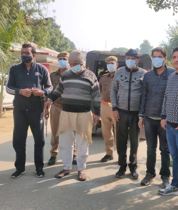 Luxury vehicles taken out on loan from fake ID, four arrested
