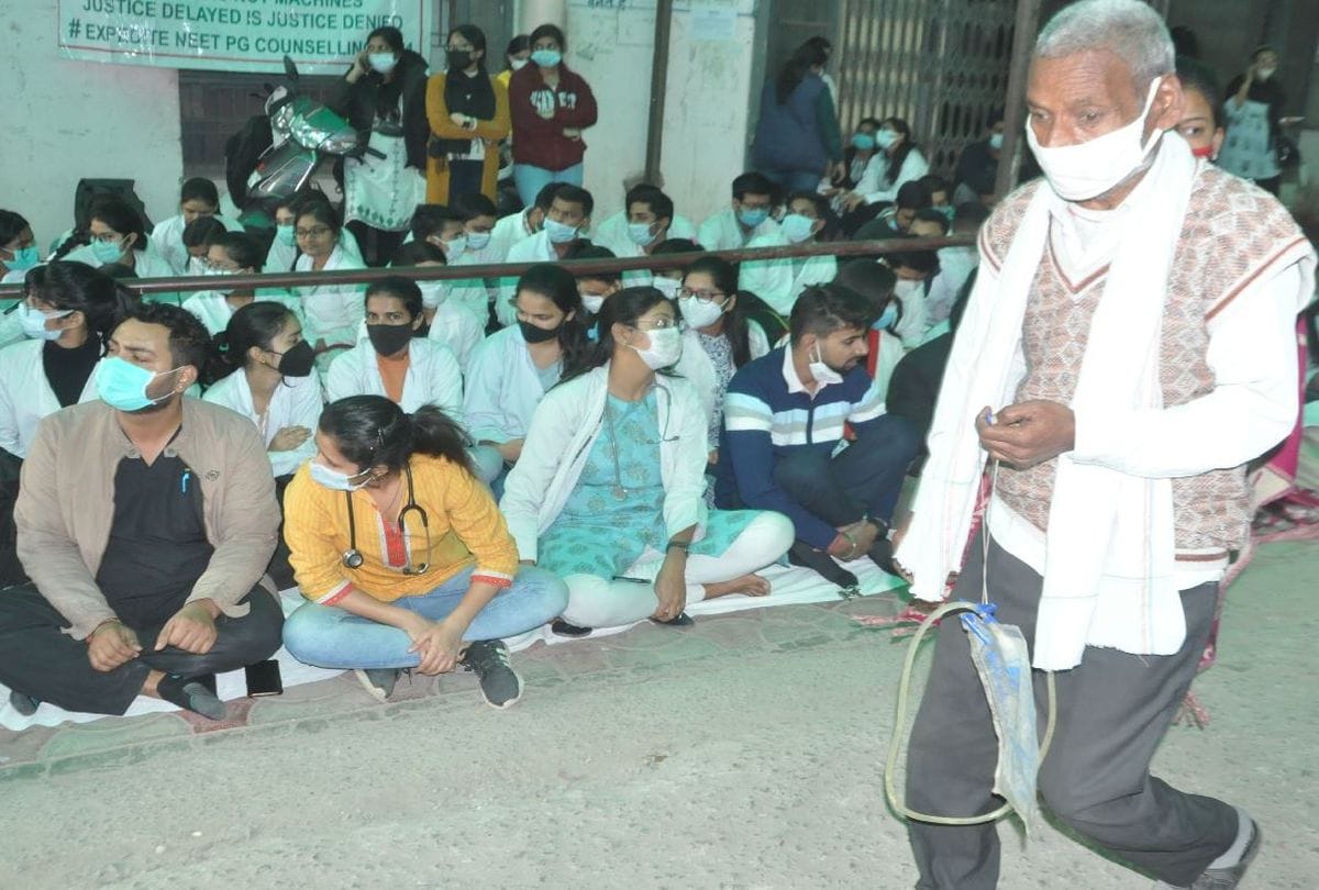 Junior Doctors Strikes In Sn Medical College Ramain Today