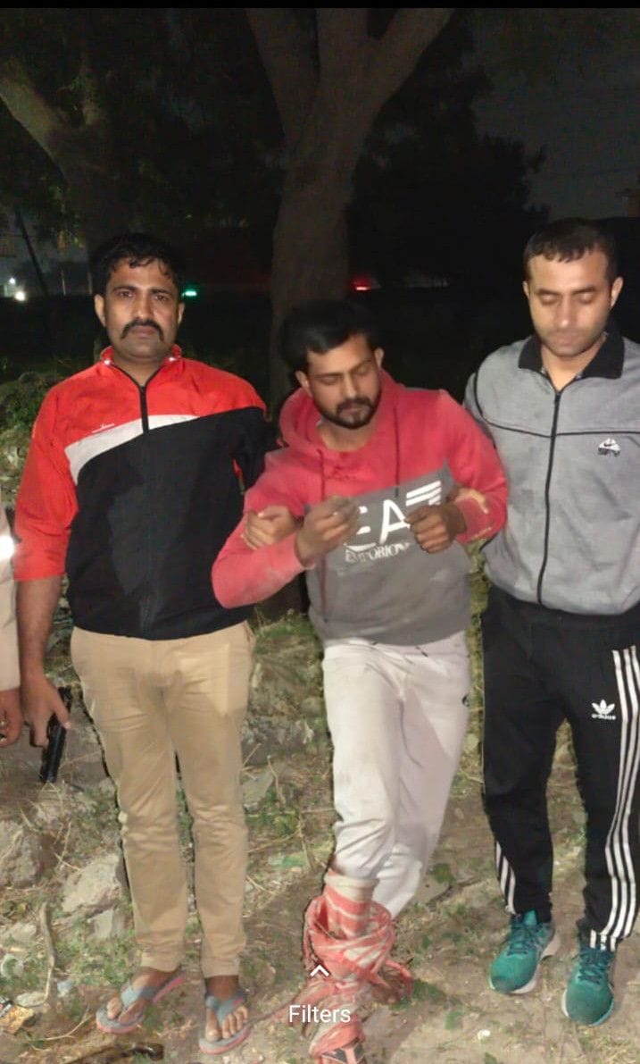 Four miscreants arrested in encounter with police, one shot
