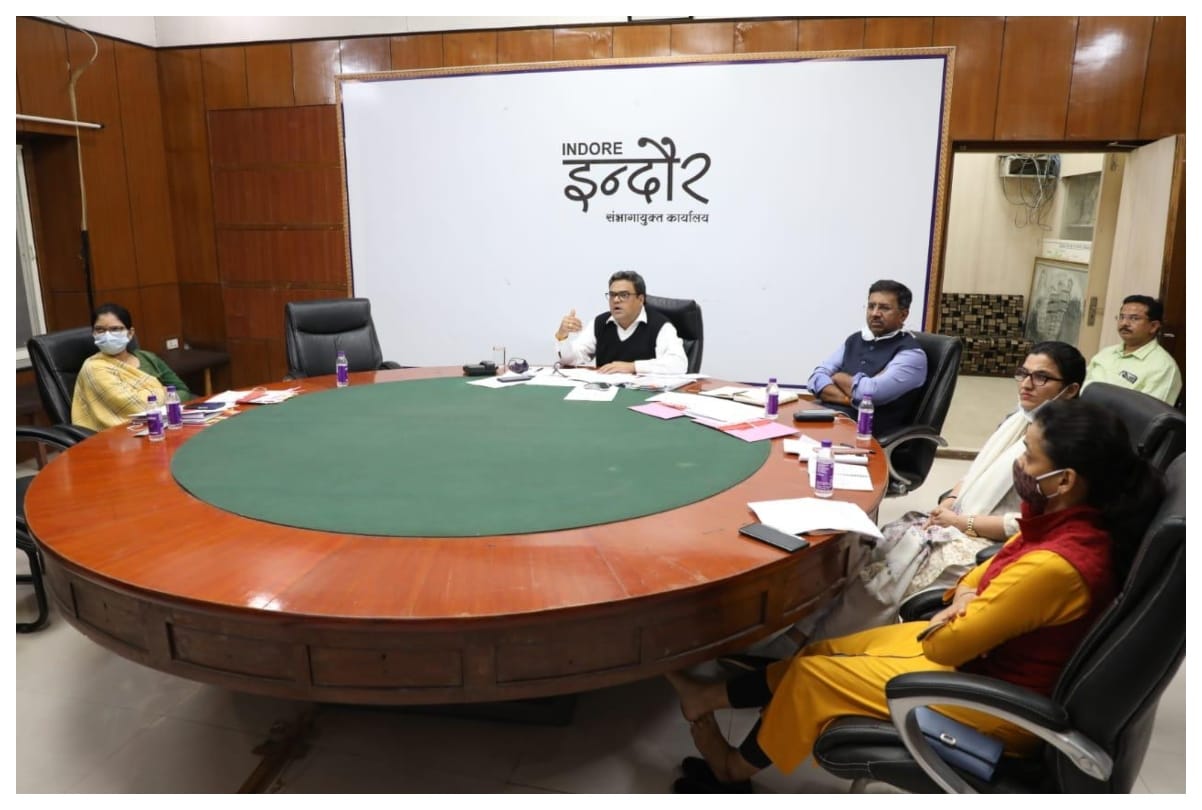 Patalpani is ready to welcome on Death anniversary of revolutionary Tantia bhil ,in video conferencing Commissioner and Collector informed about administrative preparations 
