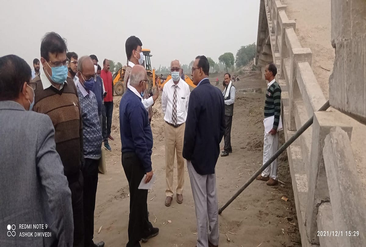 Bridge collapse of Shahjahanpur will be investigated by high power team.