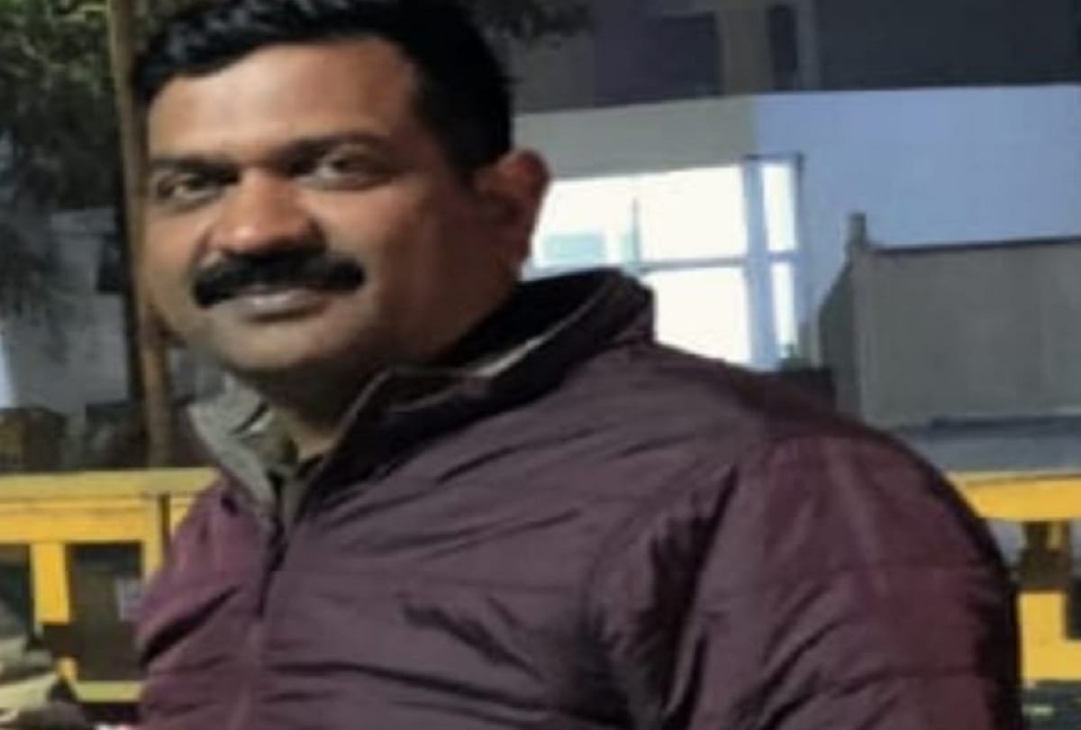 Ghaziabad Kaushambi Police chowki incharge suspended for non-payment by asking for food from restaurant