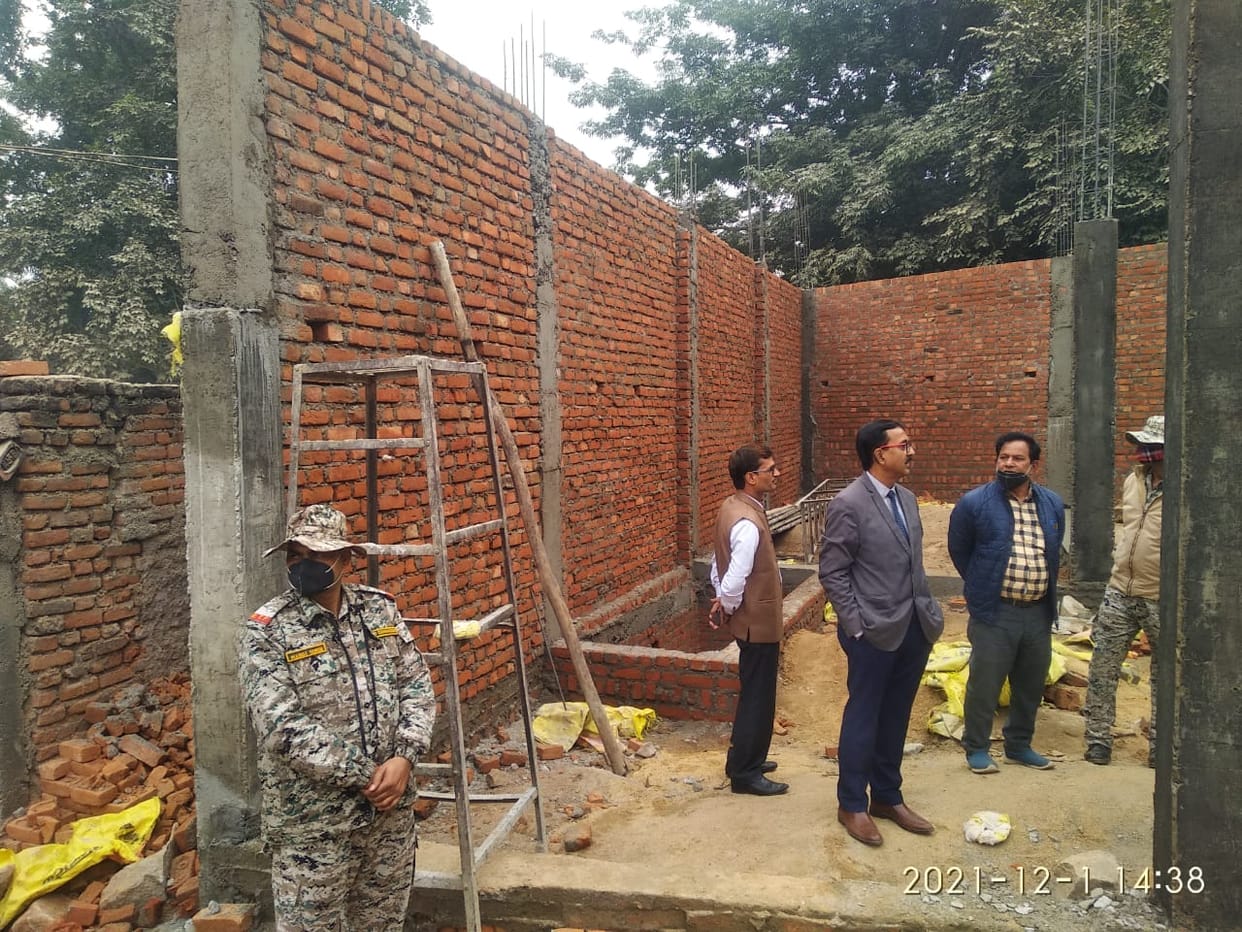 The room was being built by occupying municipal land