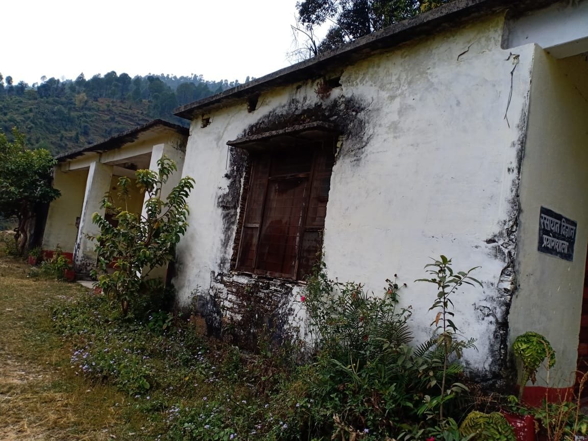 Old Building of GIC Kapkot