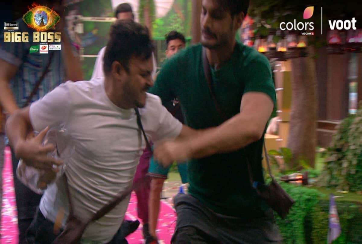 Bigg Boss 15: Non-VIP contestants accuse Devoleena of bias these members stood up in revolt