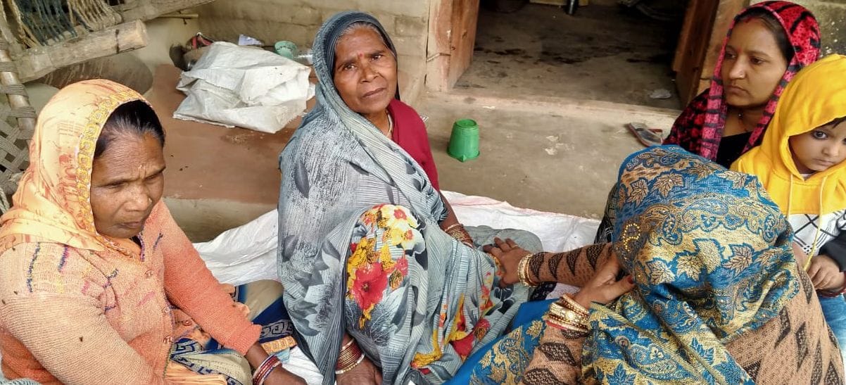 fathepur news,Youth kills himself by hanging