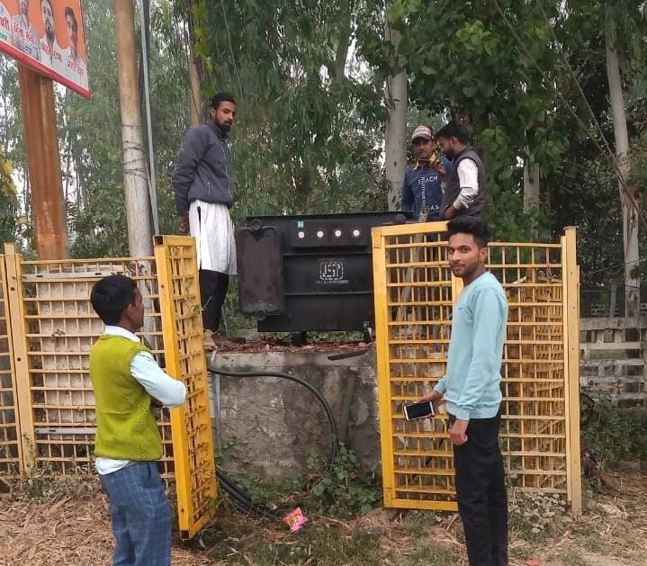 Goods worth three lakhs stolen from transformer
