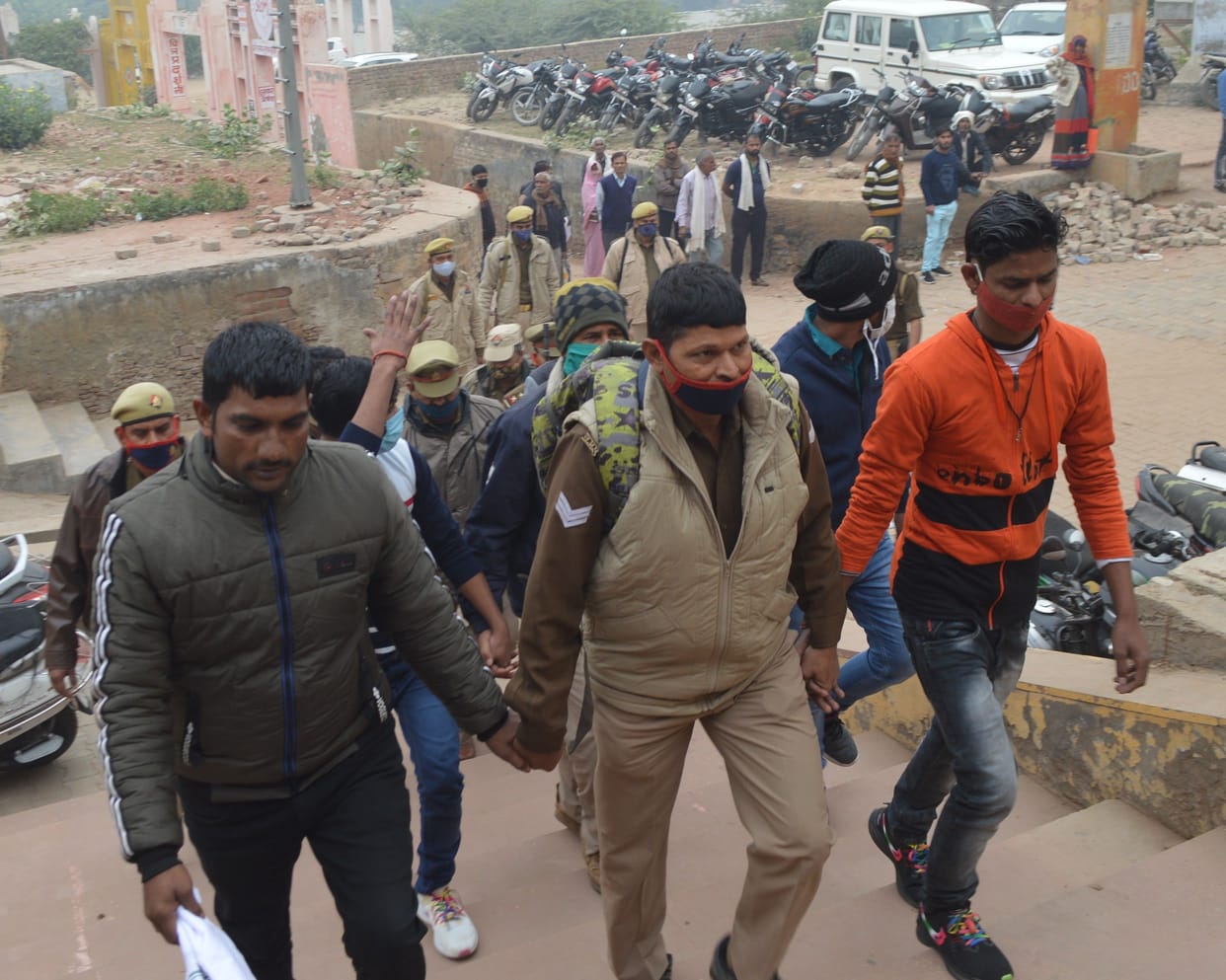 Hathras: Testimony of the officials of two mobile phone companies, the appearance of the accused