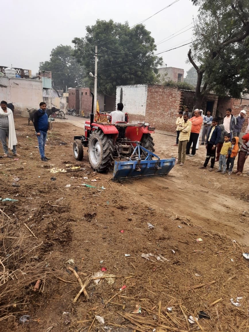 Hathras: Free possession of primary school land