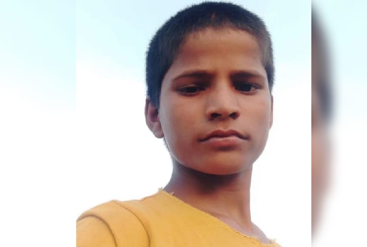 Class Eight Student Commits Suicide Blame Teacher Beat Etah News In Hindi