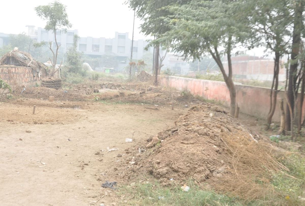 Dahtora And Lakhanpura People Waits For Development Work Of Nagar Nigam Agra