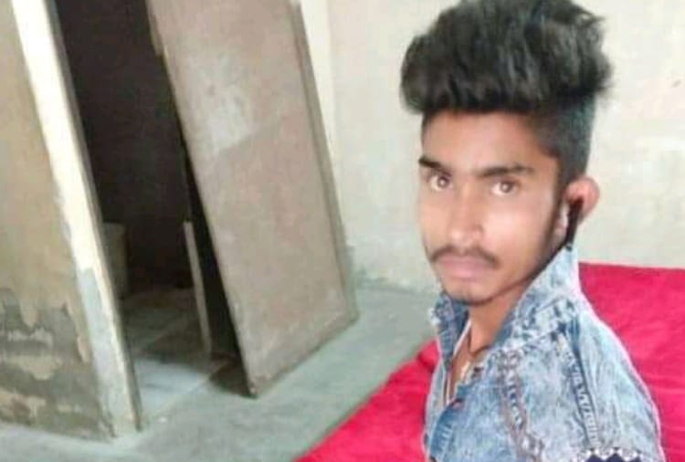 Young Man was set on fire by pouring petrol In Sonipat 