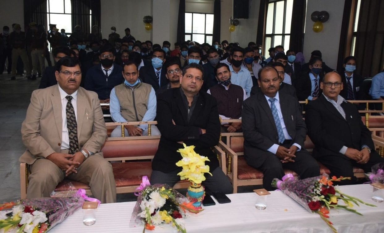 DIG gave information about cyber crime