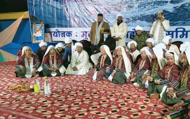 Colorful start of Munsiyari Festival