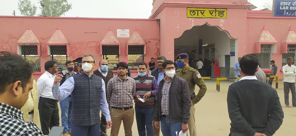 mandal rail prabandhak inspected stations
