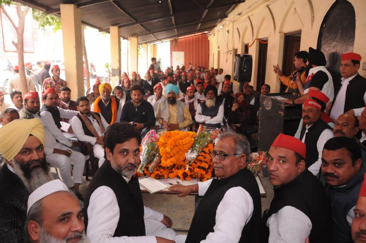 'Government harassing farmers, laborers, youth'