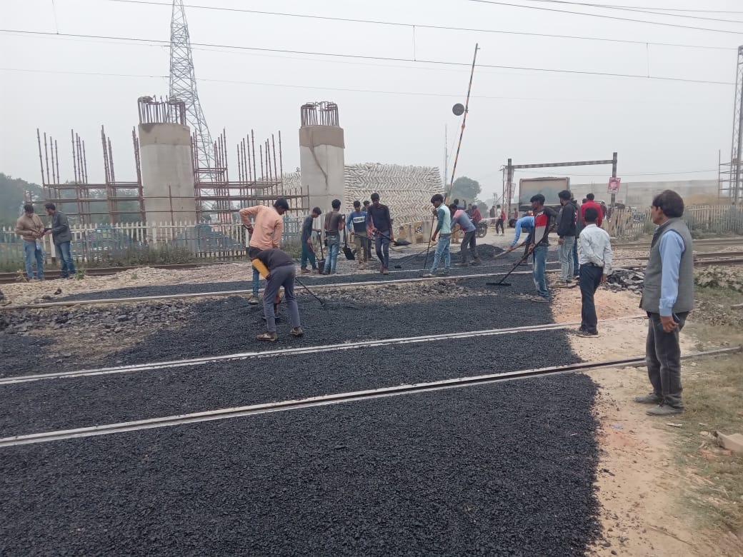 Traffic remained closed for nine hours due to road repair