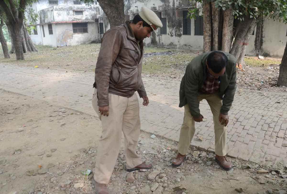 Then came the leopard: hunted Jackal in college campus itself, night vision caught on camera