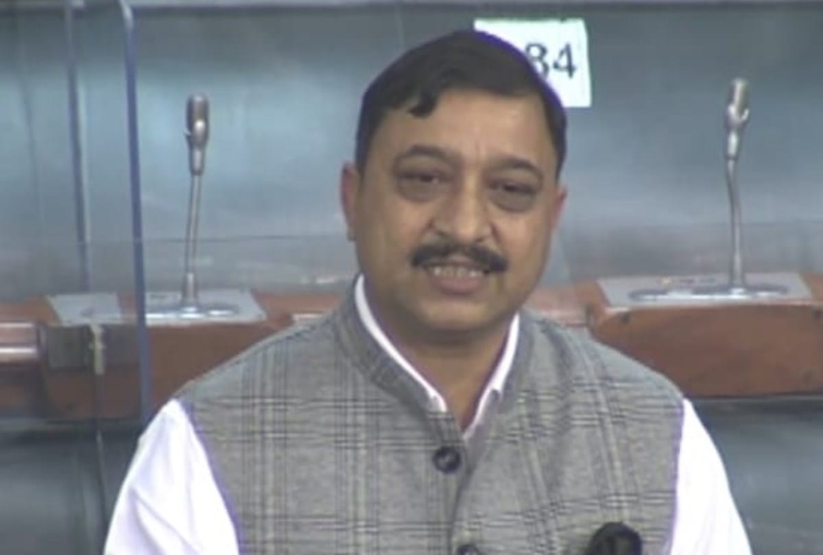 BJP MP suresh kashyap raise issue of shimla airport in lok sabha
