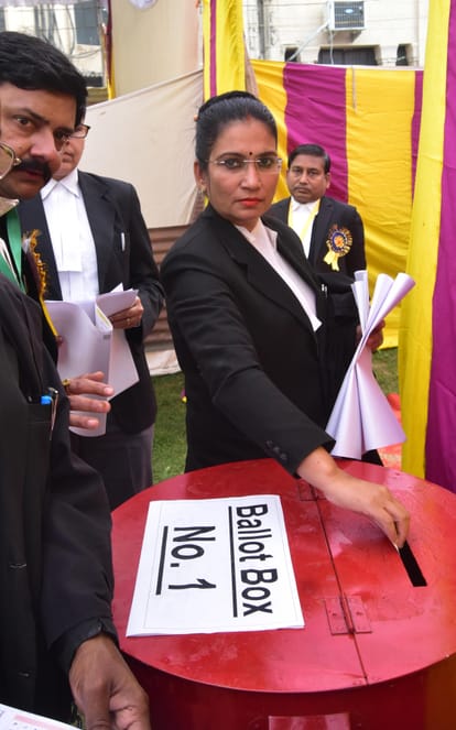 High Court Bar Association elections: 78 percent voting, 7549 advocate voters cast votes out of 9659