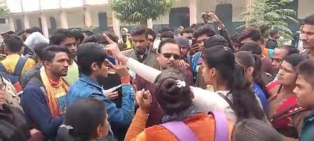 Ruckus in JN College for admission