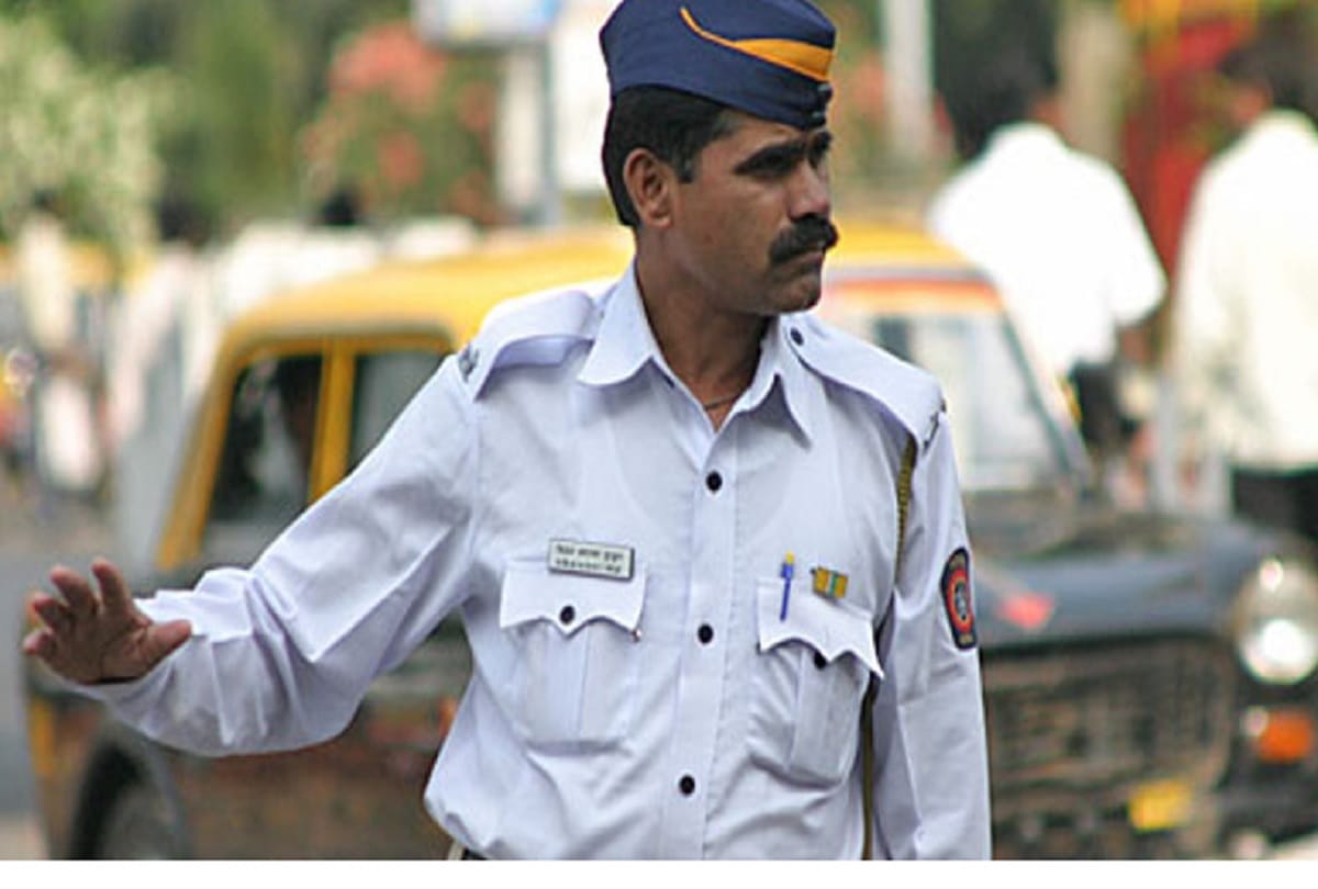 Maha govt implements amended MV Act, hikes compounding fees for traffic offences