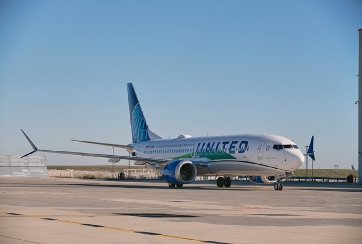 United Airlines says for the first time in history, today will operate a passenger-laden aircraft using 100 percent sustainable aviation fuel