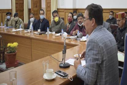 विधानसभा अध्यक्ष ने सत्र की तैयारियों को लेकर बैठक की।