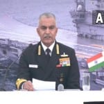 भारतीय नौसेना प्रमुख एडमिरल आर हरि कुमार